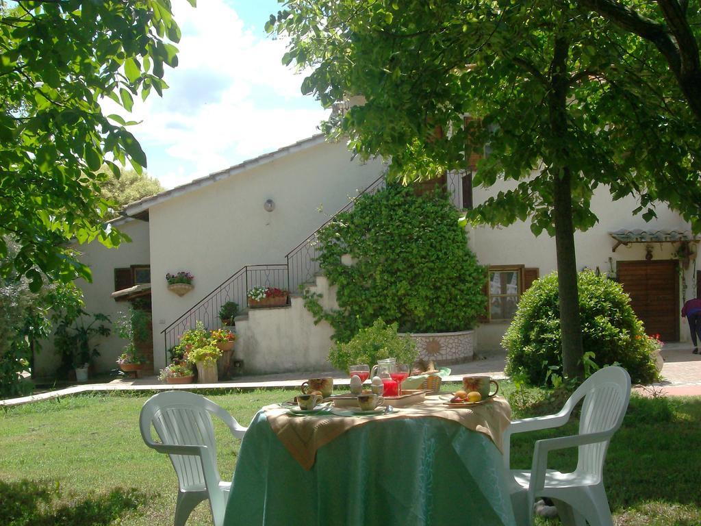 Bed And Breakfast Casale Isorella San Gemini Exterior photo